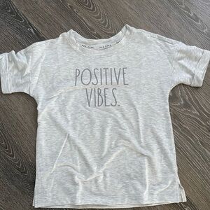 Rae Dunn gray Positive Vibes tee sz XS